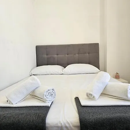 Sky 3 Apartment Split